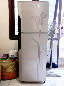 Kulkas Panasonic 2 pintu 223L second rasa baru