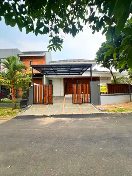 Rumah Baru Modern Di Kencana Loka Bsd, Posisi Hook