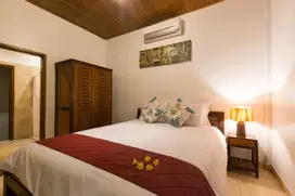 FOR SALE - FULLY FURNISHED VILLA IN JL. GUNUNG SALAK, PADANG SAMBIAN