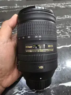 lensa Nikon AFS 28-300mm ED VR