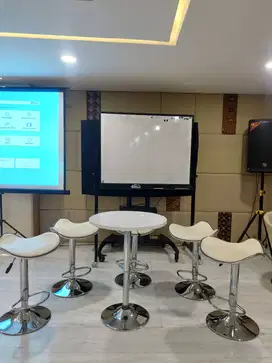 Penyediaan Kursi Barstool untuk Acara & Café
