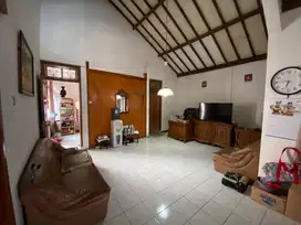 DIJUAL DI BAWAH PASARAN RUMAH CANTIK DAGO BATAN