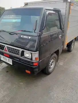 Mitsubishi L300 Box 2019