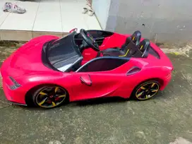 MOBIL aki anak bekas