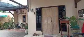 Dijual rumah siap huni luas dalam perumahan di Pamulang
