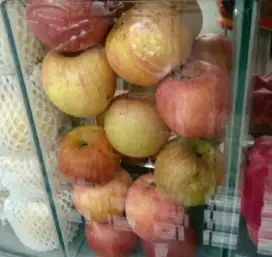 Etalase kaca display buah jus uk 90x15x35 5 kotak sekat cermin