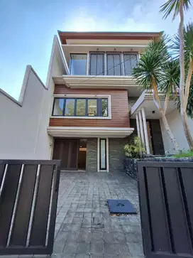 Jual Rumah Baru Galaxy Bumi Permai ( Araya ) bangunan split level