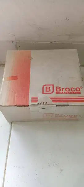 Stop Kontak Lantai Brocco