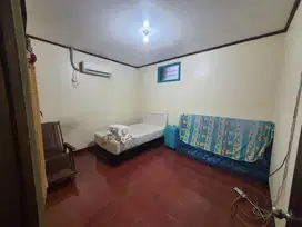 ANA RUMAH LUAS UK 10X20M DI GROGOL