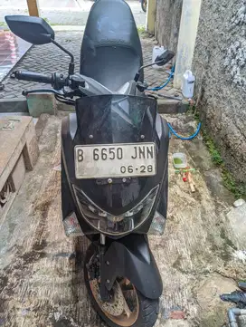 Yamaha NMAX 2018 Pajak Panjang - Maulana Motor