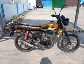 W 175 TR 2020. KM 30.000 an
