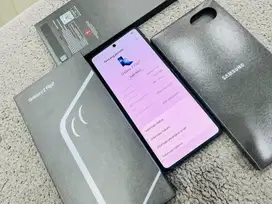 Samsung Z Flip 7 12/512gb