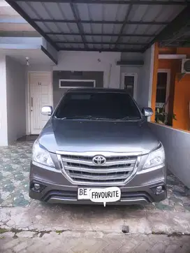 Toyota Kijang Innova 2012 Bensin