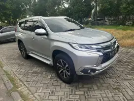 Mitsubishi Pajero Sport Dakar 4x4 PMK 2017 Pemakaian Pribadi Asli