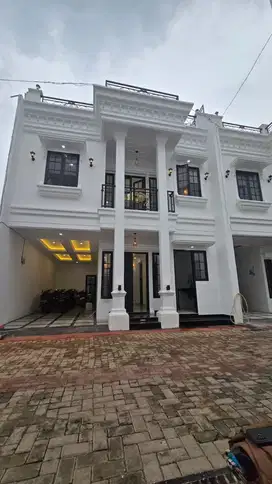 [JALAN 2 MOBIL] Rumah Komp. Tanah Baru, Dekat Tol Kukusan, Depok (APS)