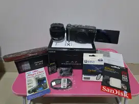 PRELOVED KAMERA MIRRORLESS FUJIFILM XA-7 15-45mm Kit