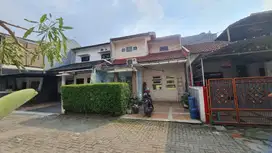 Rumah dijual 1,5 Lantai jalan Ratna, Bekasi dekat ke LRT Cikunir, SHM