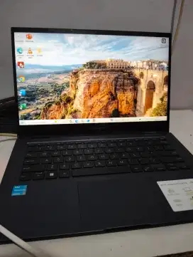 Jual laptop nih masih baru