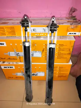Shockbreaker belakang Yaris bakpao
