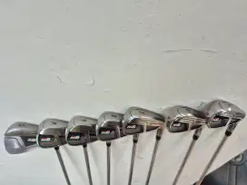 Dijual Cepat 1 Set Stick Iron Taylormade M6 ORIGINAL