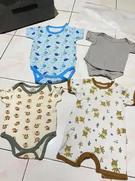 Baju bayi newborn 0-4 bulan