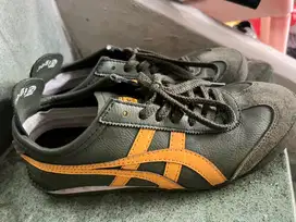 Sepatu onitsuka tiger