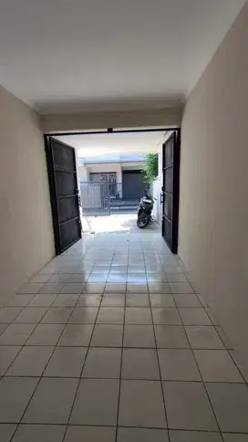 DIRUMAH cantik murah siap huni di SHM di Kopo Permai 2