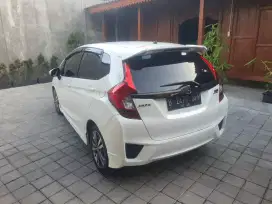 JAZZ RS 2015 MATIC KM RENDAH