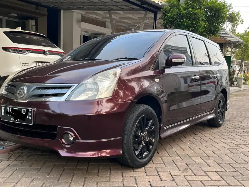 Tangan Pertama Grand Livina Matic