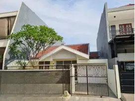 Dijual Rumah Darmo Harapan Indah