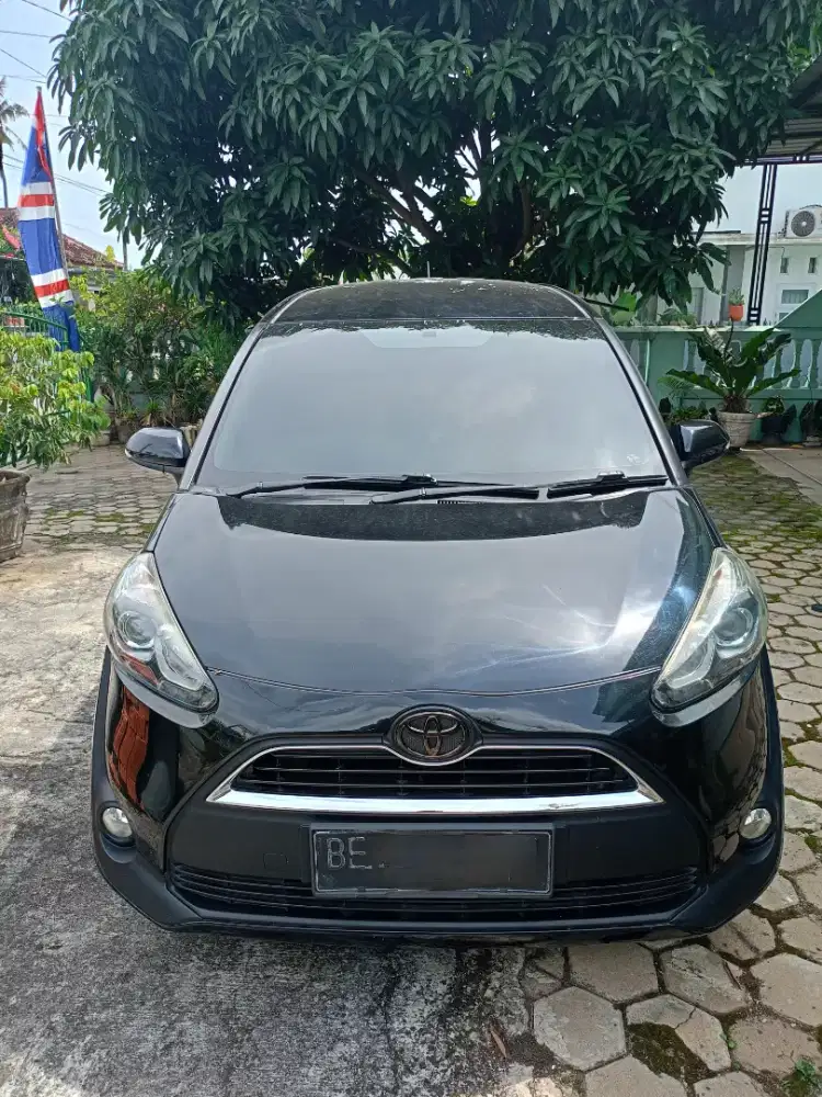 Toyota Sienta 2016 GR