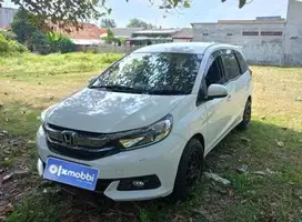 DP Rendah  8JT Honda Mobilio 1.5 E Bensin-MT 2018 Putih
