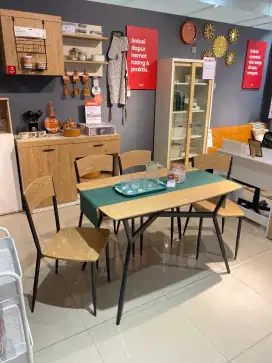 Set meje makan minimalis