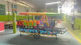 Odong odong Kereta Panggung Tayo Double Jok Fiberglass 4 Gerbong