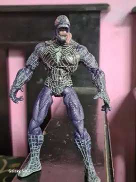 Action figure figur spiderman dan villain