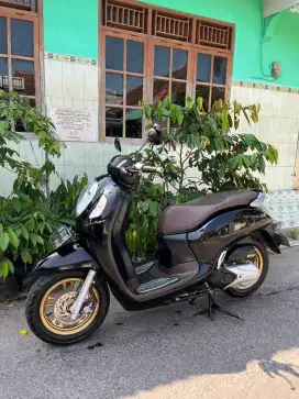 Scoopy Prestige 2021