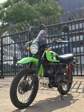 Kawasaki W175TR  2022