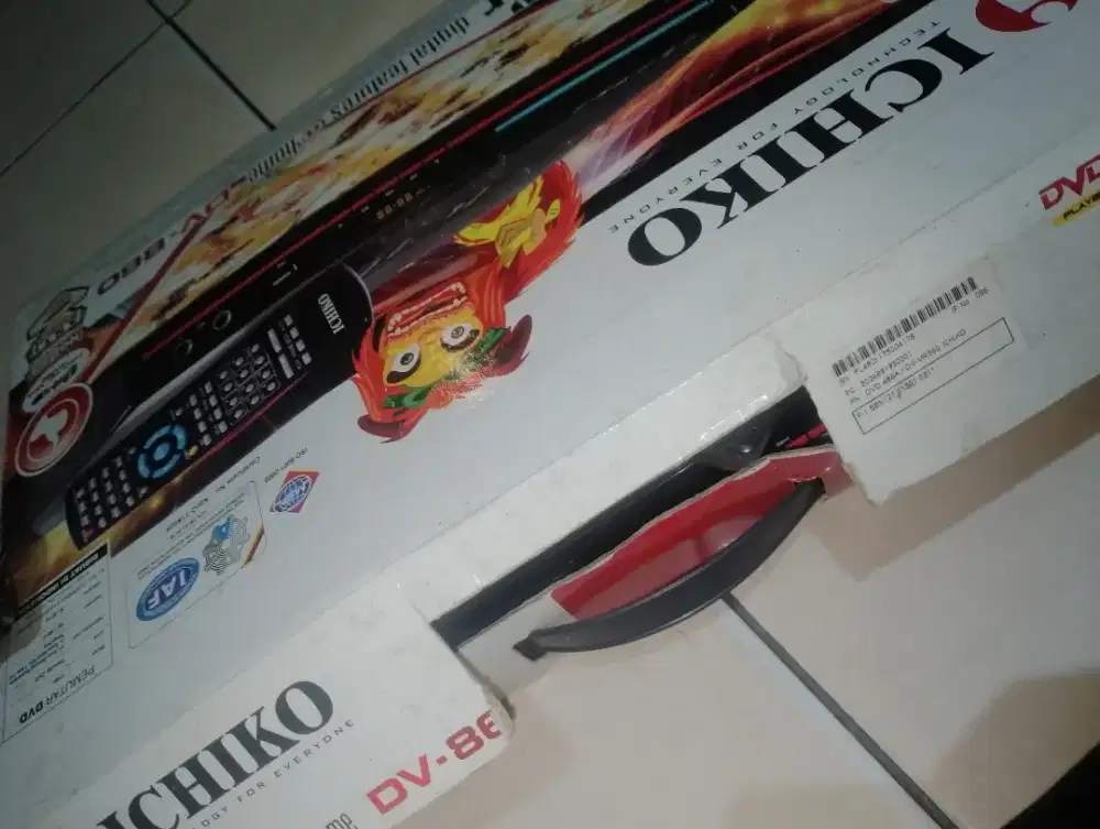 Dvd player bisa flasdik dan karaoke