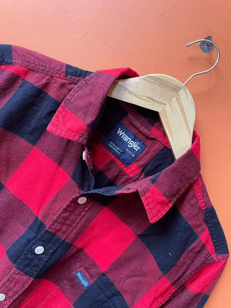 Kemeja Wrangler Red and Black Big Square