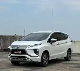 Mitsubishi Xpander Ultimate AT Tahun 2019 Warna Putih KM 69 RB