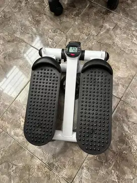 Di jual paket stepper dan sepeda statis untuk terapi