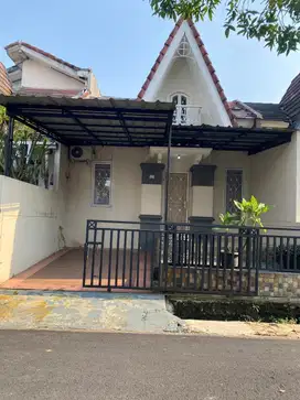 Disewakan Rumah sebrang Taman budaya Sentul bogor