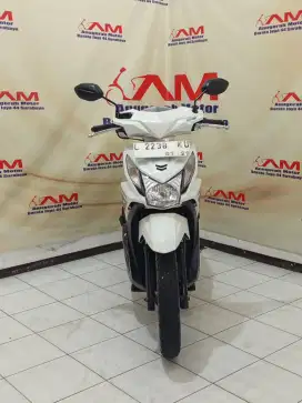 Honda Beat Fi Tahun 2014 warna putih