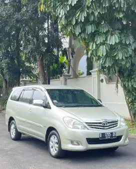 Innova G Luxury 2.0 AT 2011 Cakep