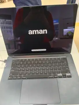MacBook Air (15inci)