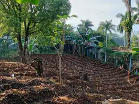 Tanah Indah di Gunung Geulis dengan View Gunung Salak, Gunung Gede,