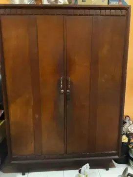lemari jati tua,2pintu (bekas)