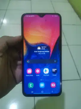Samsung A10 ram 2/32 gb