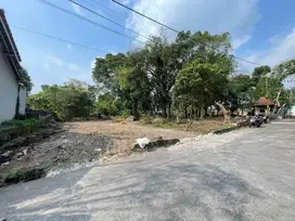 Tanah Strategis Depan Pasar Rejodani