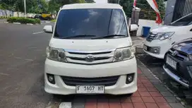 JUAL CEPAT  ! Daihatsu Luxio X AT Th 2013 2012